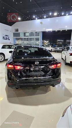 نیسان ئەلتیما